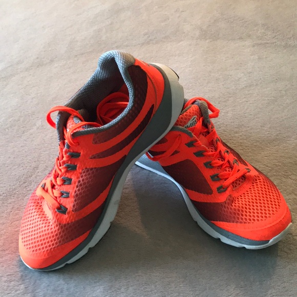 Avia Shoes - Avia Athletic Shoes